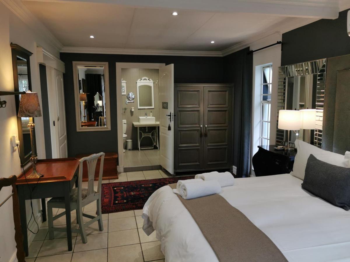 At 98 On Lynburn Guest House Pretoria-Noord Exterior foto